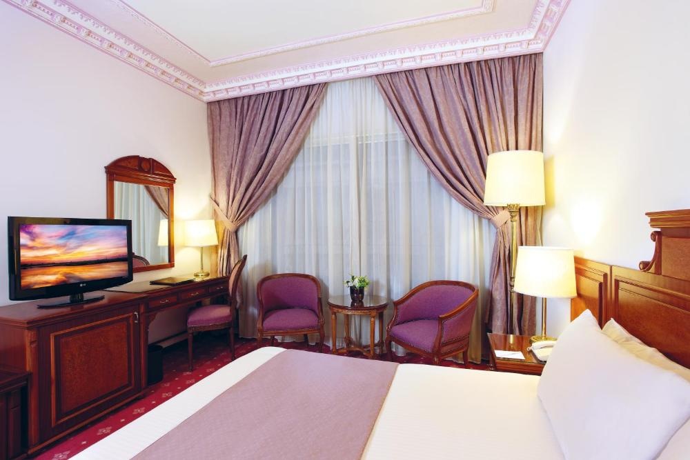 Serenada Golden Palace - Boutique Hotel